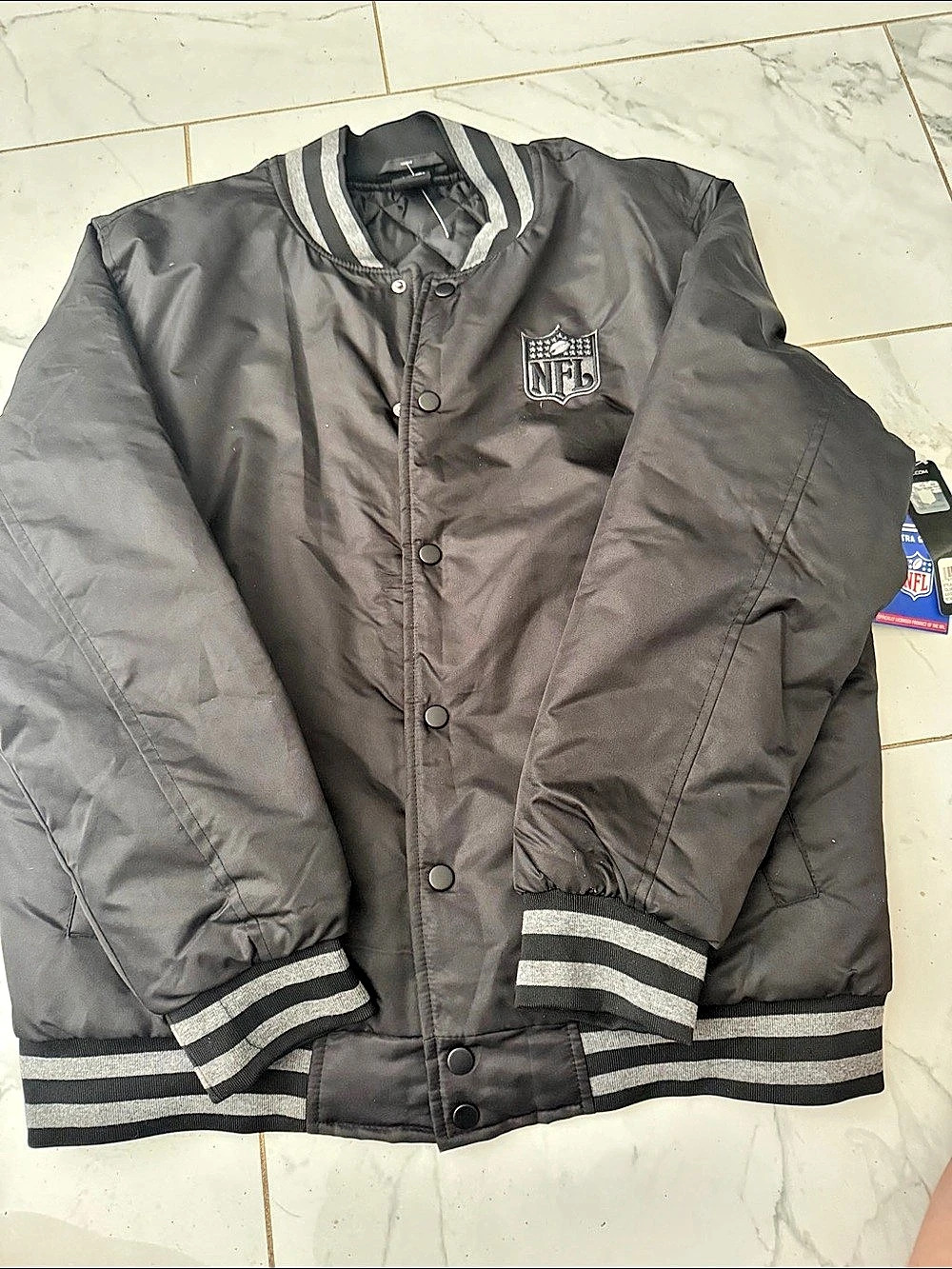BNWT NFL Men's Striped Bomber Jacket Size Medium